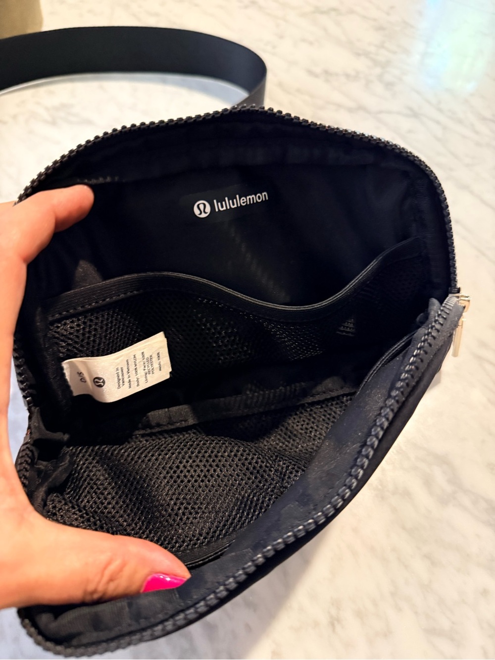 lululemon athletica Black and gold Belt Bag - Picture 3 of 4